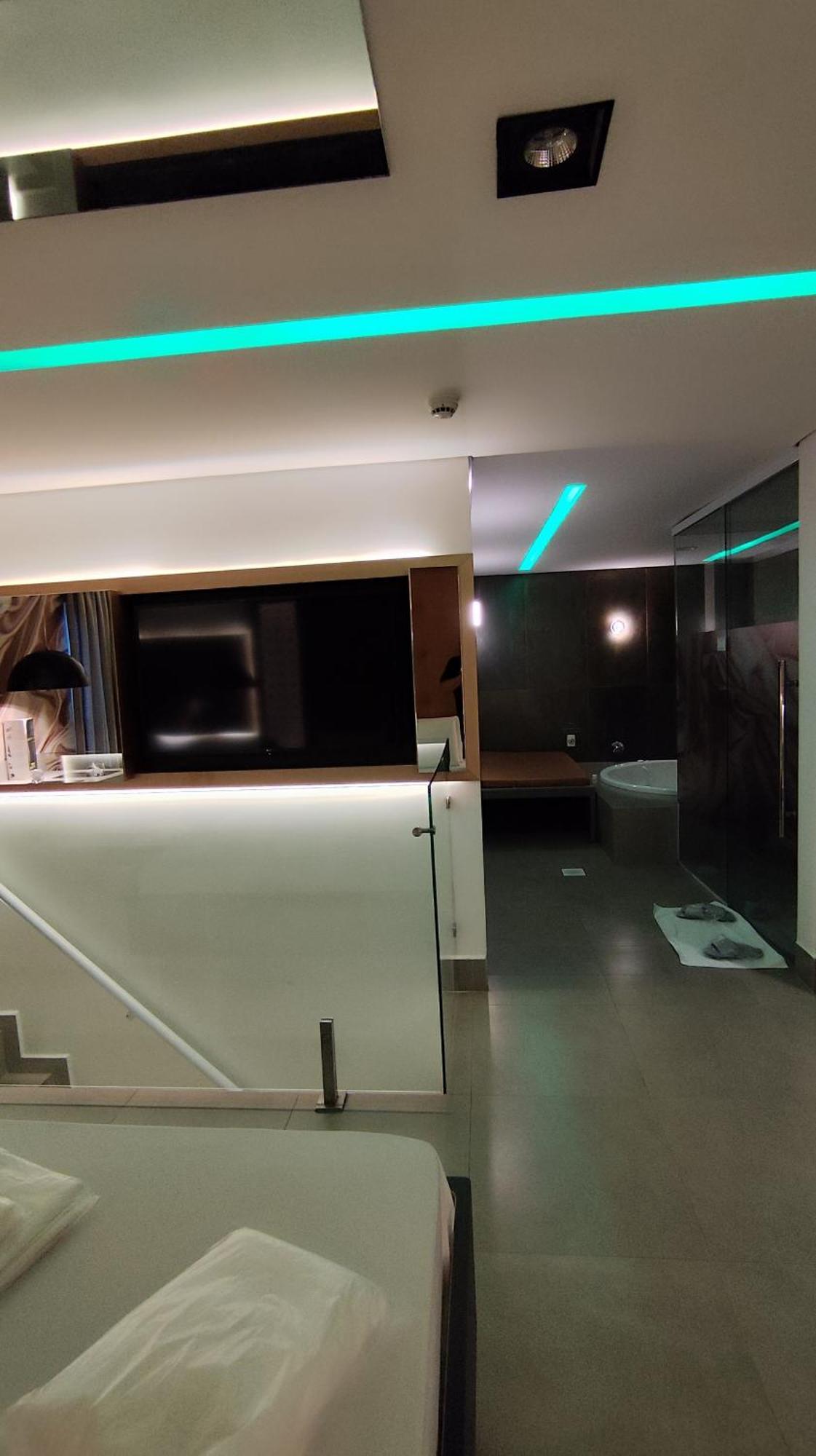 גווארולוס Mint Motel מראה חיצוני תמונה